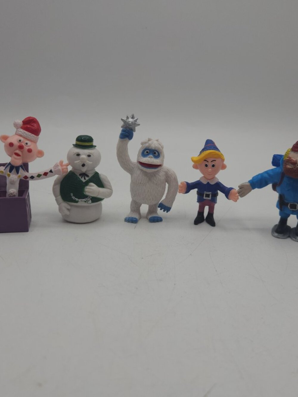 Rudolph Misfit Toys Figurines Snowman Bumble Elf PVC Set of 5 - Picture 2 of 10